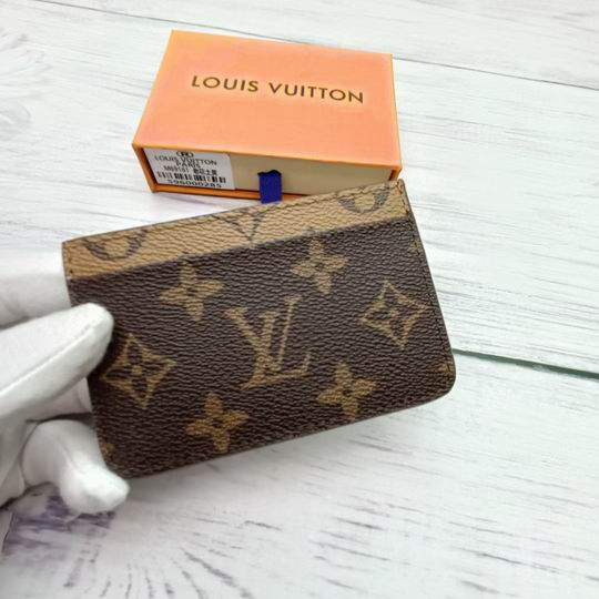 LV Bag  20X12X6cm 28