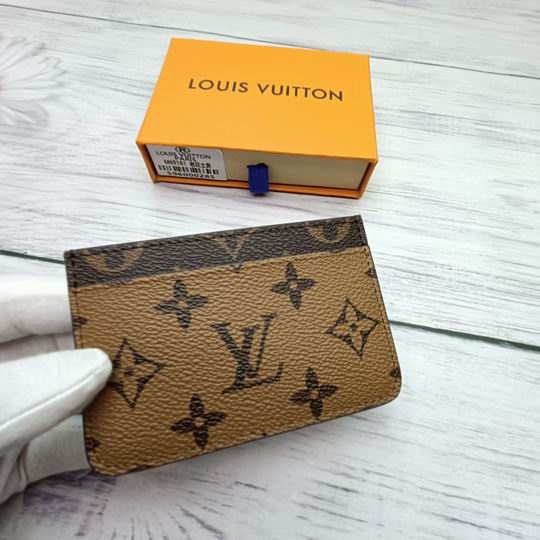 LV Bag  20X12X6cm 28