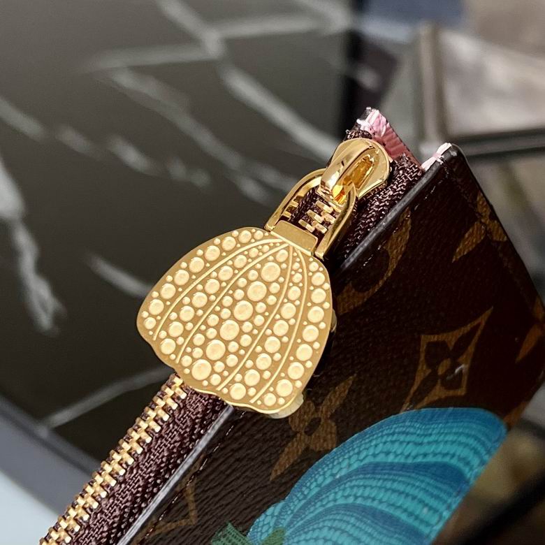 LV Bag 12X8X0.8cm 15