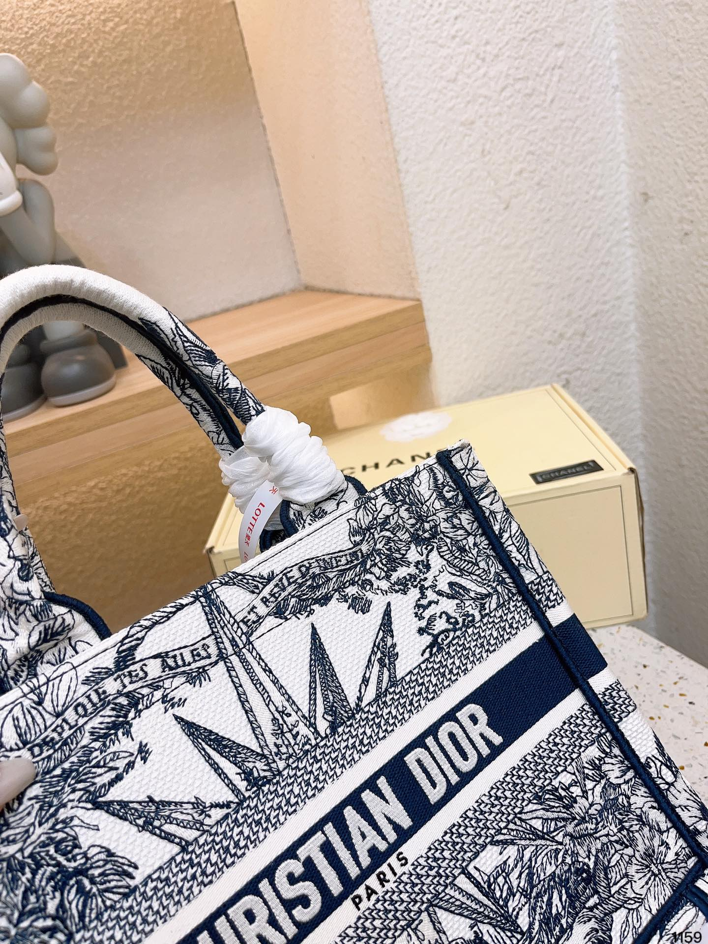 D book tote 42 cm, 36 cm ,26 cm