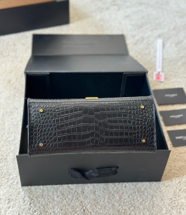 Y CASSANDRA TOP HANDLE BLACK 24 CM