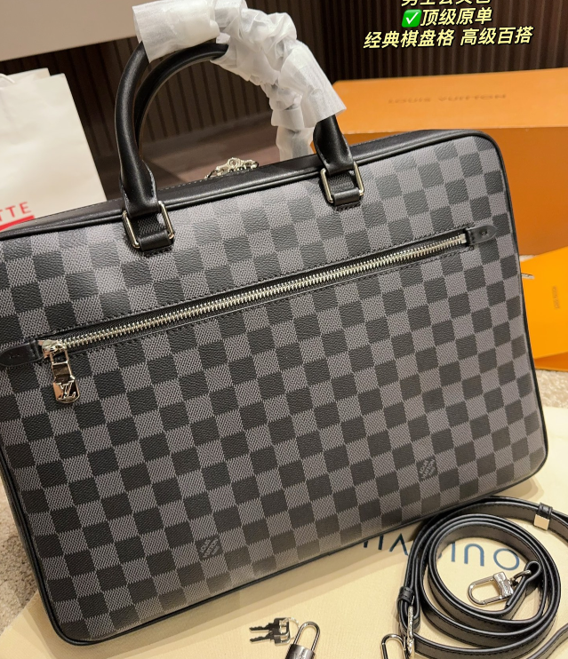 L men bag new arrival size :39* 28 cm