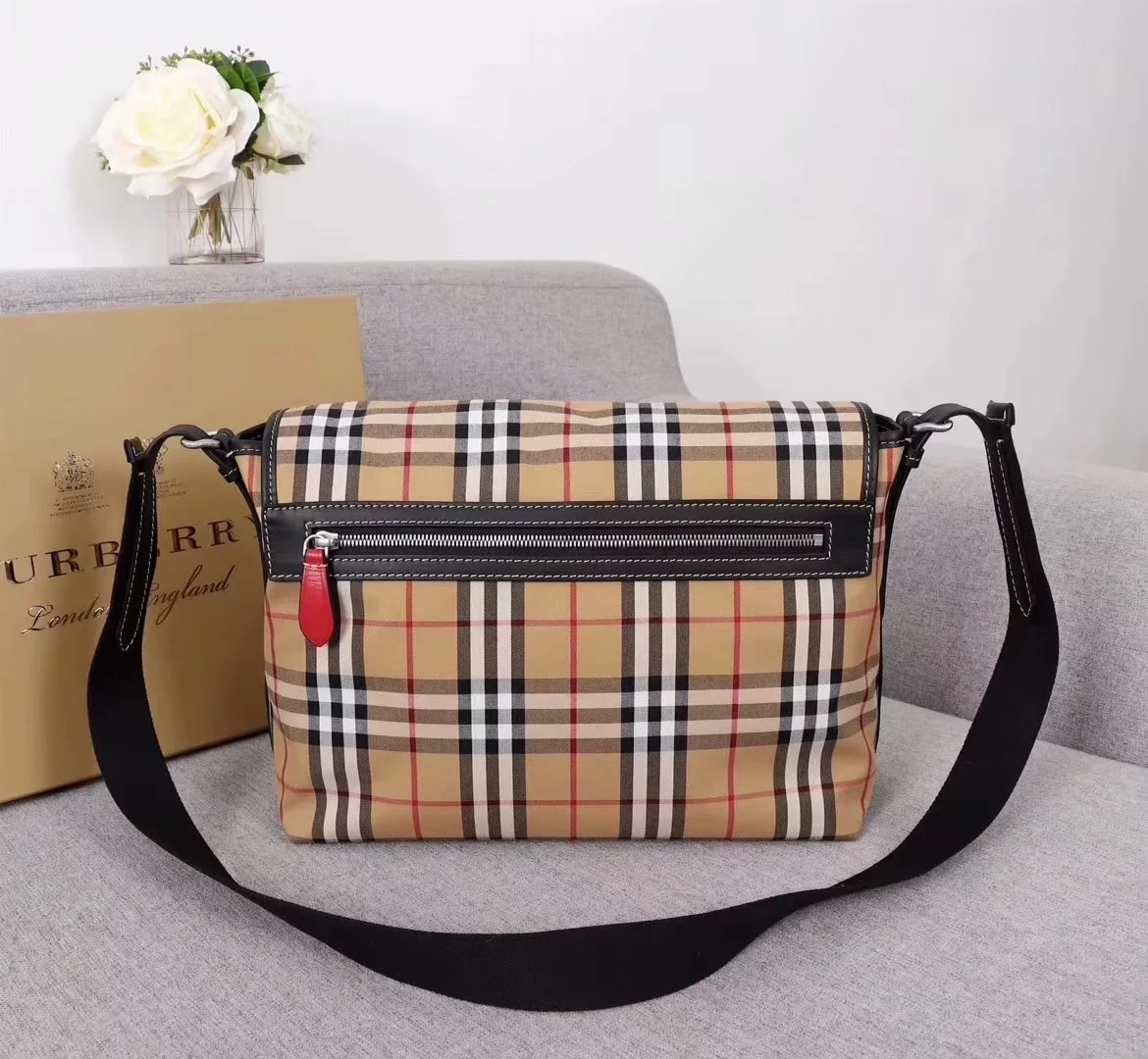 BB Vintage Check and Leather Leather Crossbody Bag Men And Women