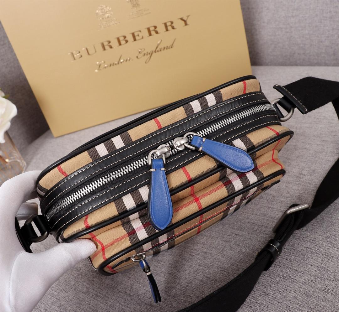 BB 40743481 Men Vintage Check and Leather Crossbody Bag Blue