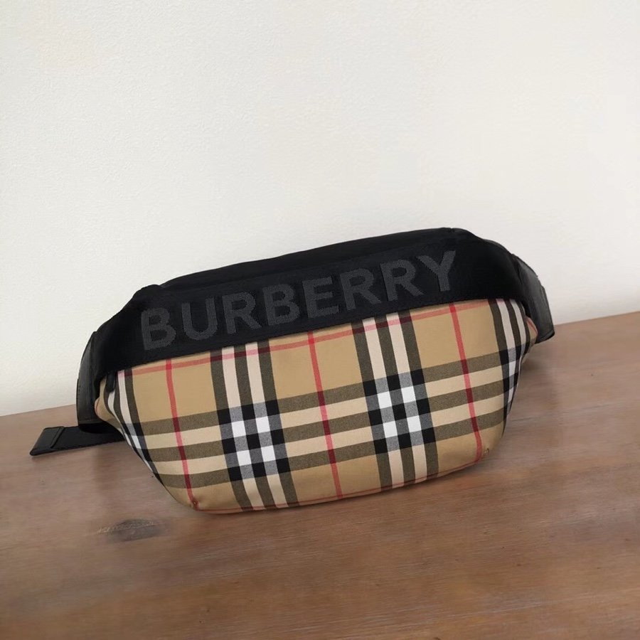 BB Women Medium Vintage Check Bum Bag