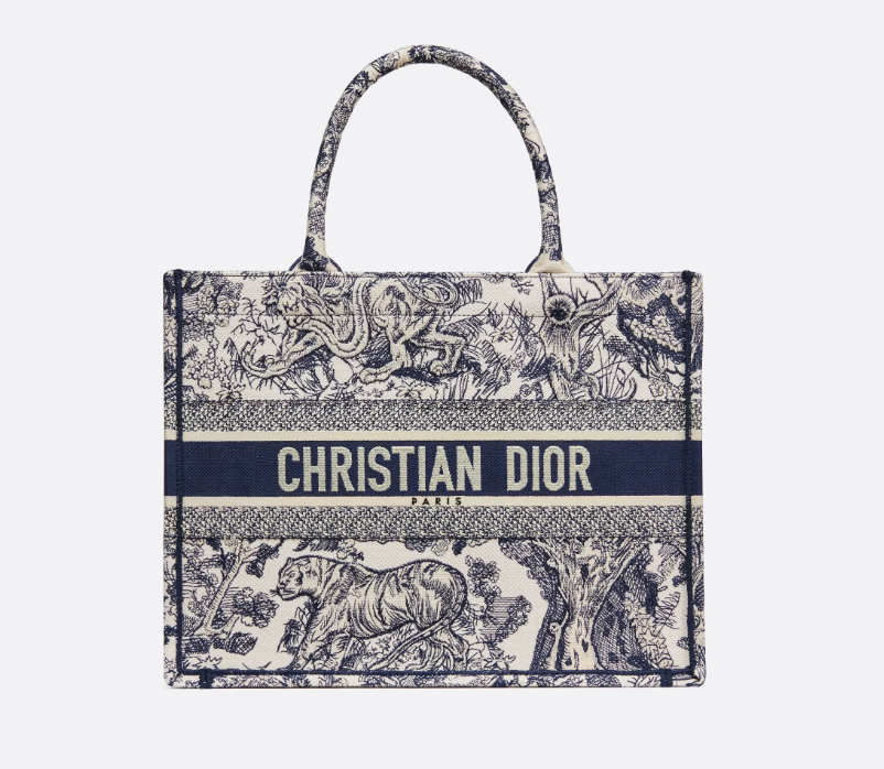 D Medium Book Tote bag size: 36 x 27.5 x 16.5 cm