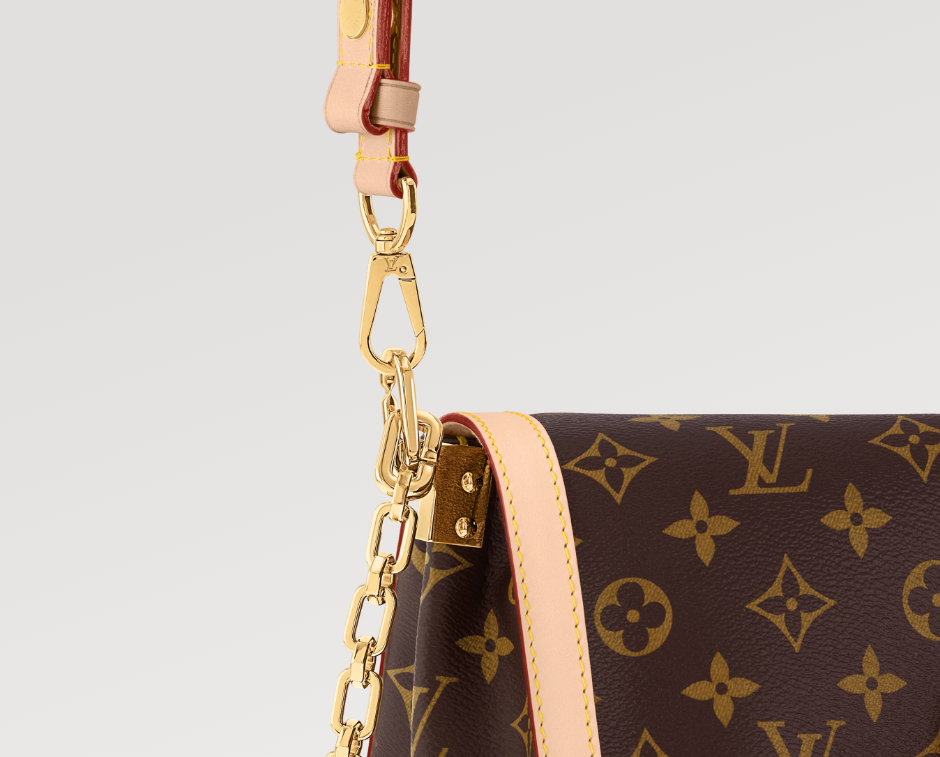 Louis Dauphine Soft GM bag size: 28 x 20 x 11 cm