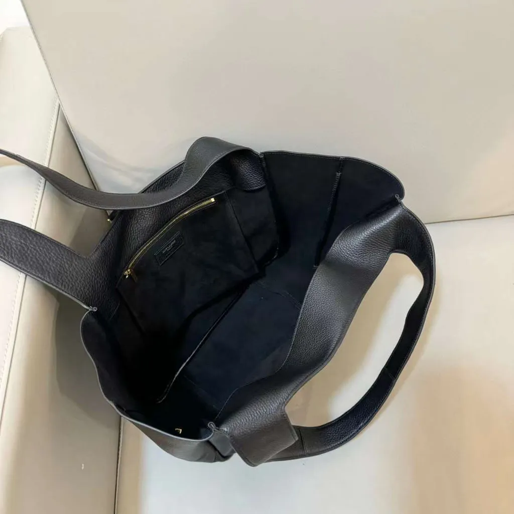 Y Leather Bea Tote Bag size: H28cm x W50cm x D18cm