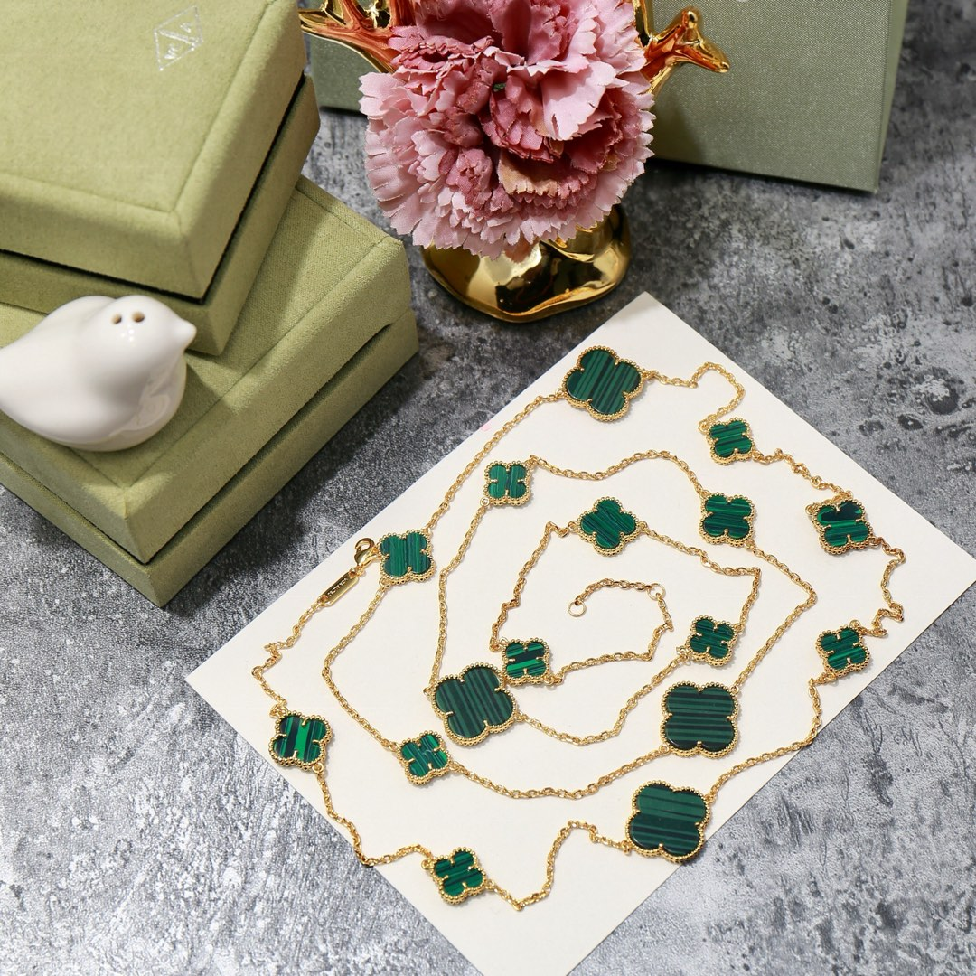 Vintage Alhambra long necklace size: 120 cm