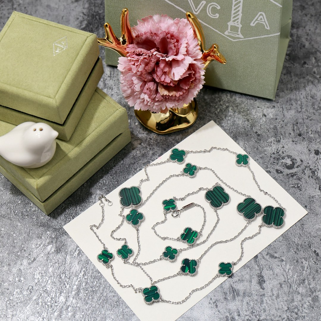 Vintage Alhambra long necklace size: 120 cm