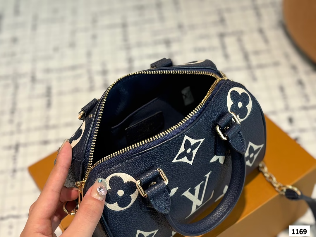 Louis new arrival speedy bag size 20cm