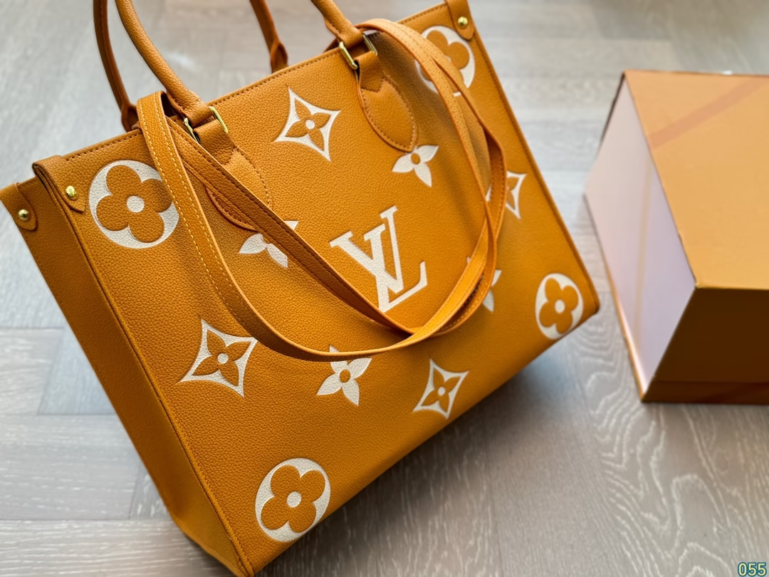 Louis new arrival MM onthego bag size; 34*27 cm