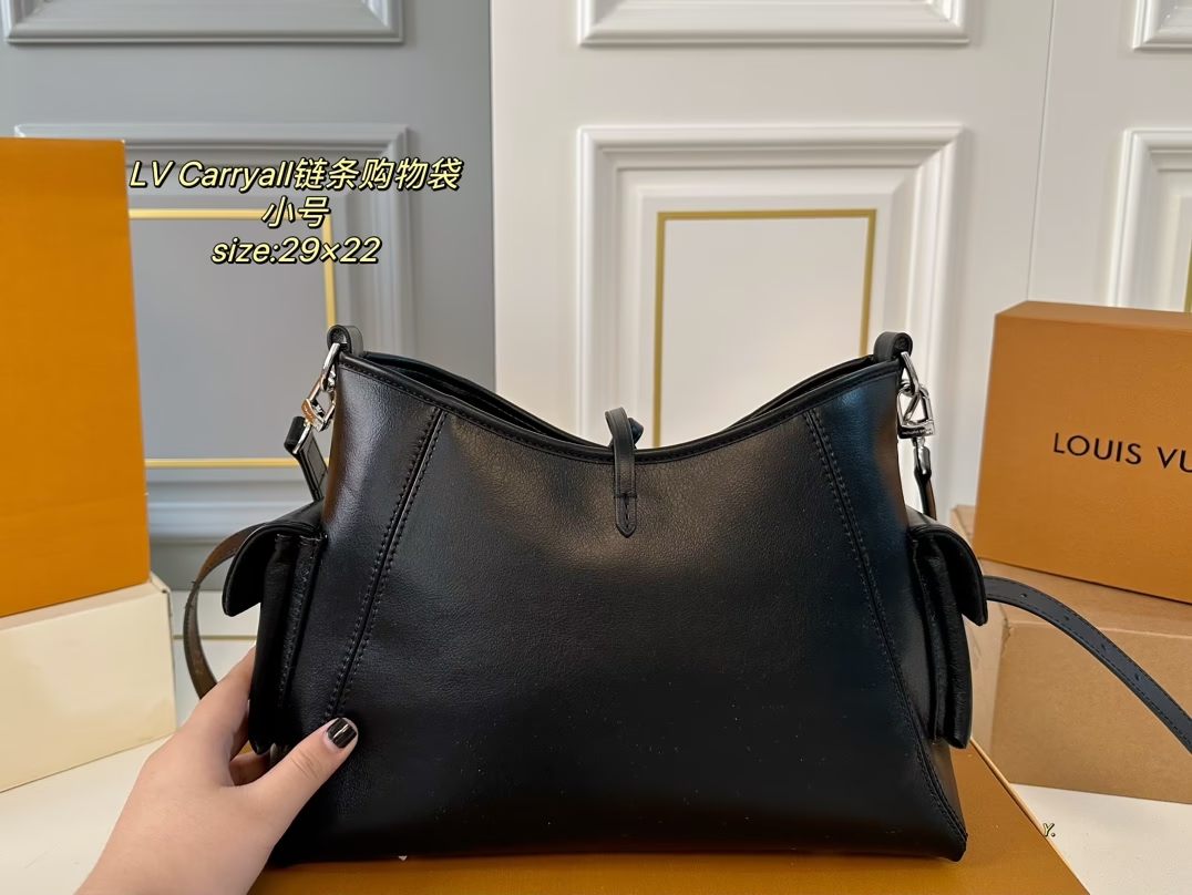 Louis new arrival Dark cargo carryall bag size: 29*22 cm