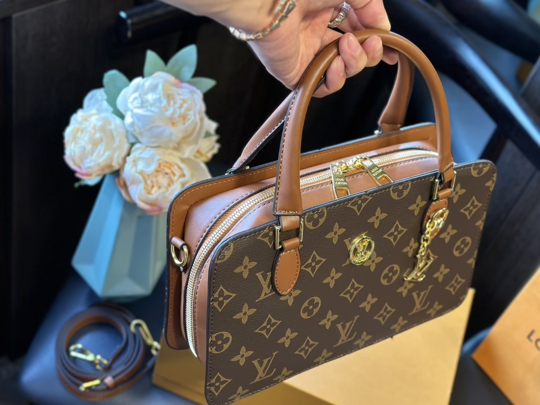 Louis new arrival vintage handbag size: 25 cm