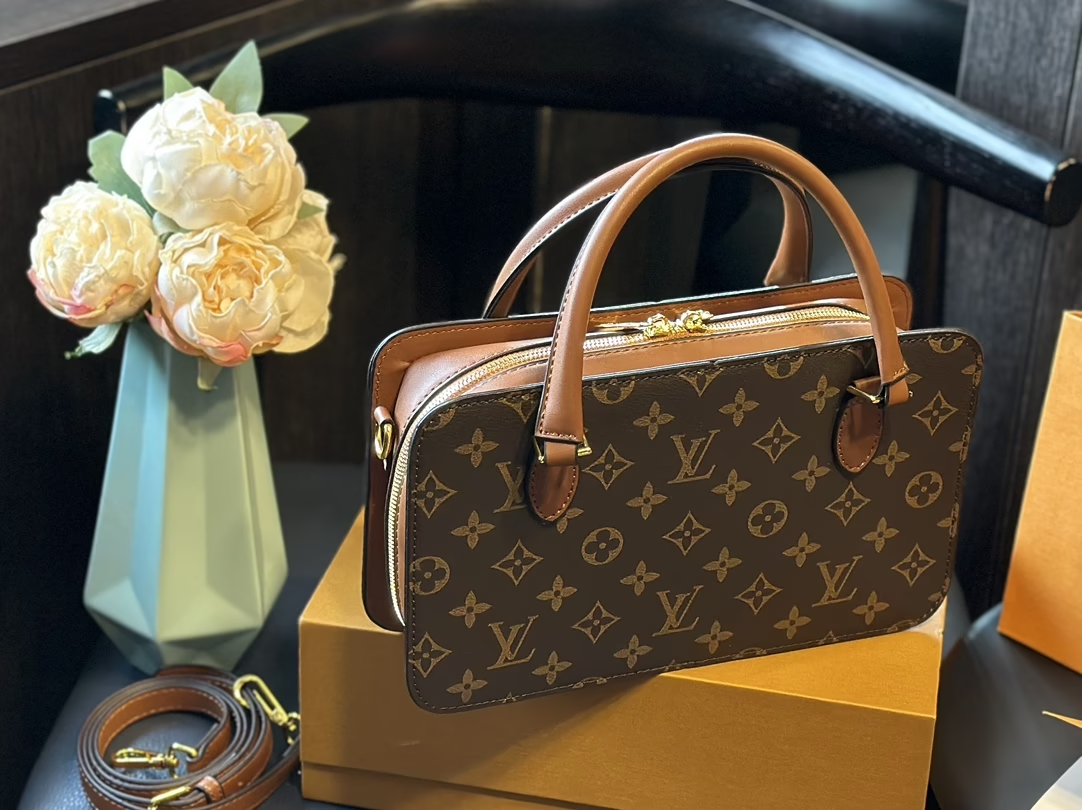 Louis new arrival vintage handbag size: 25 cm