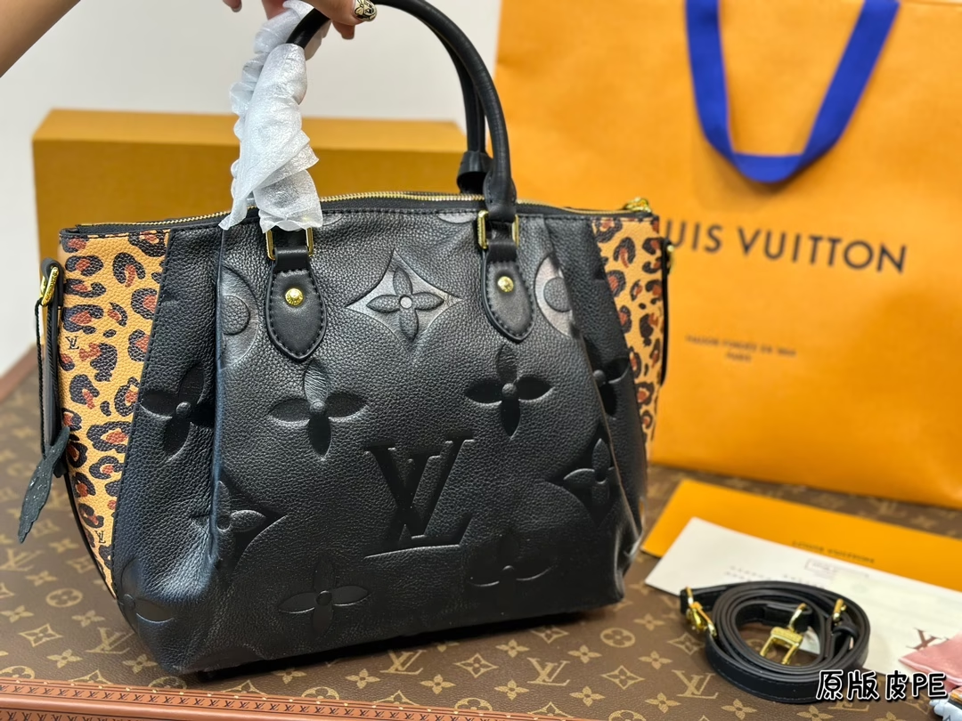 Louis new arrival Retiro bag size: 26*22 cm