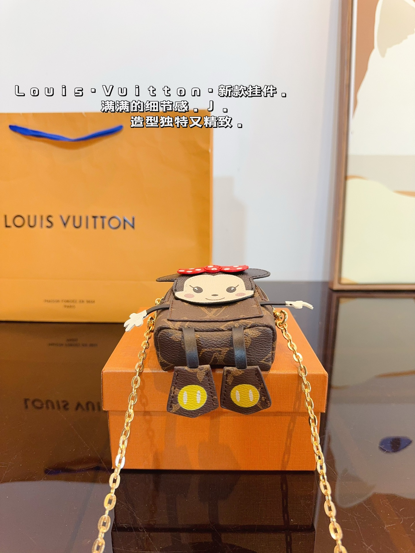 Louis new arrival wallet coin wallet size: 8*3*10 cm