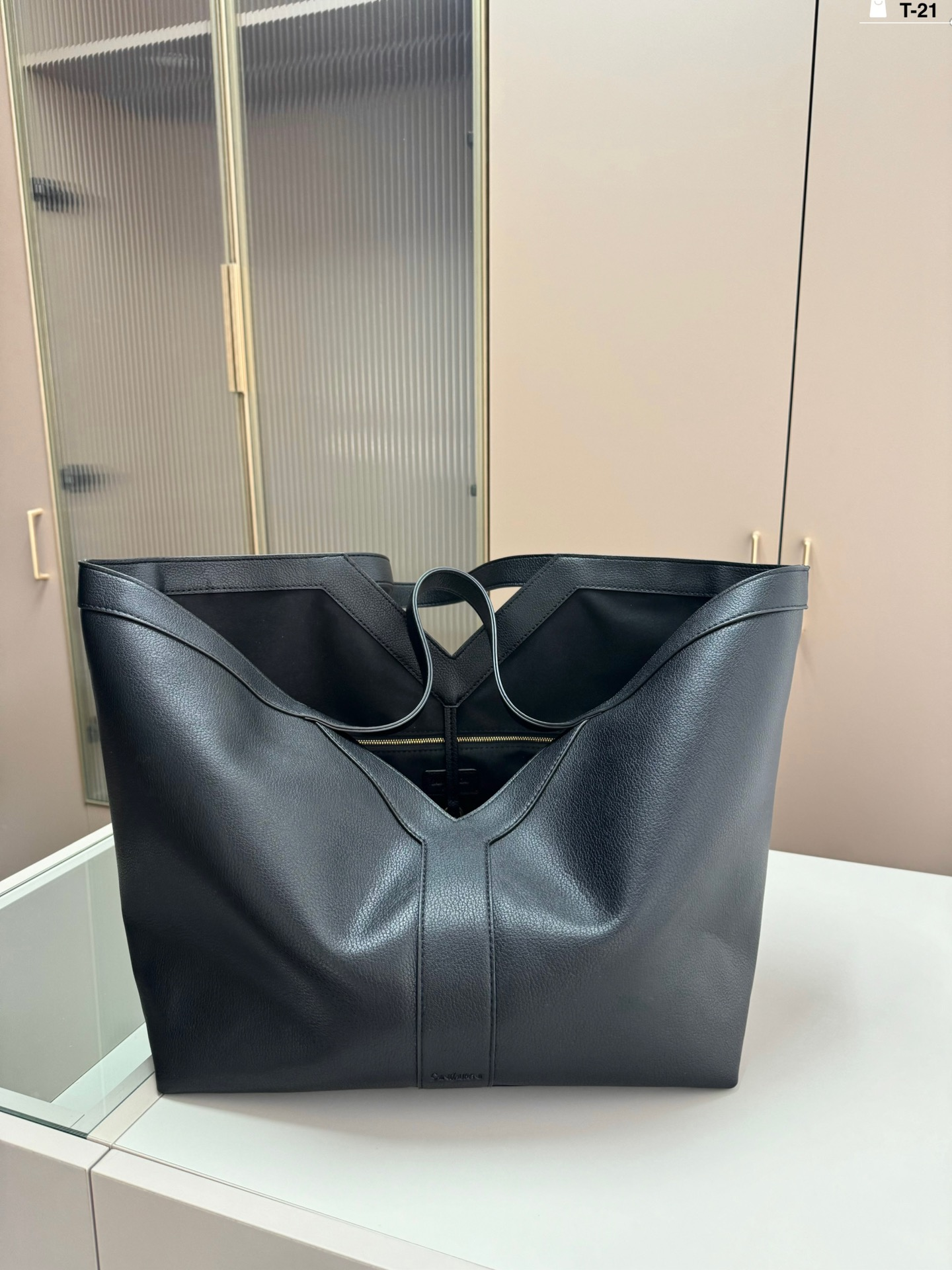 Y new arrival tote bag size: 37.22.34 cm