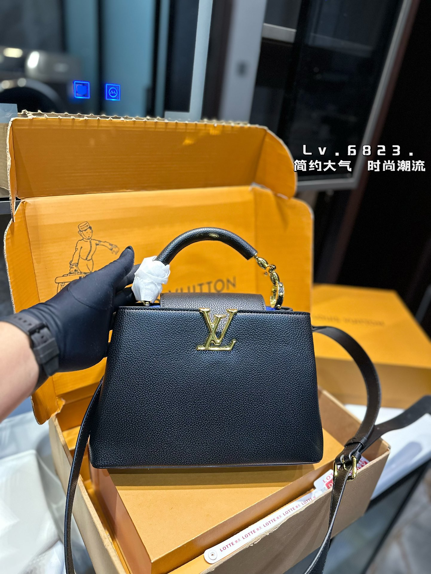 Louis new arrival Capucines monogram bag