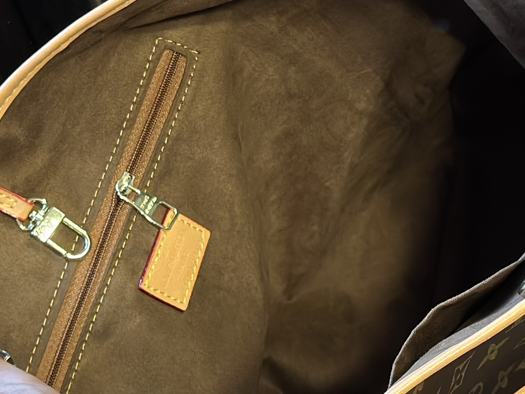 Louis new arrival vivian tote bag size: 36cm