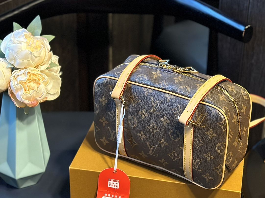 Louis new arrival vintage bag size: 25 * 15cm