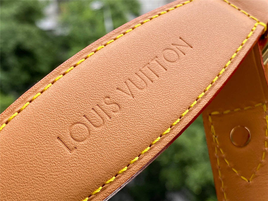 Louis Monogram Canvas Tulum GM Bag size: 35 * 9 *26cm