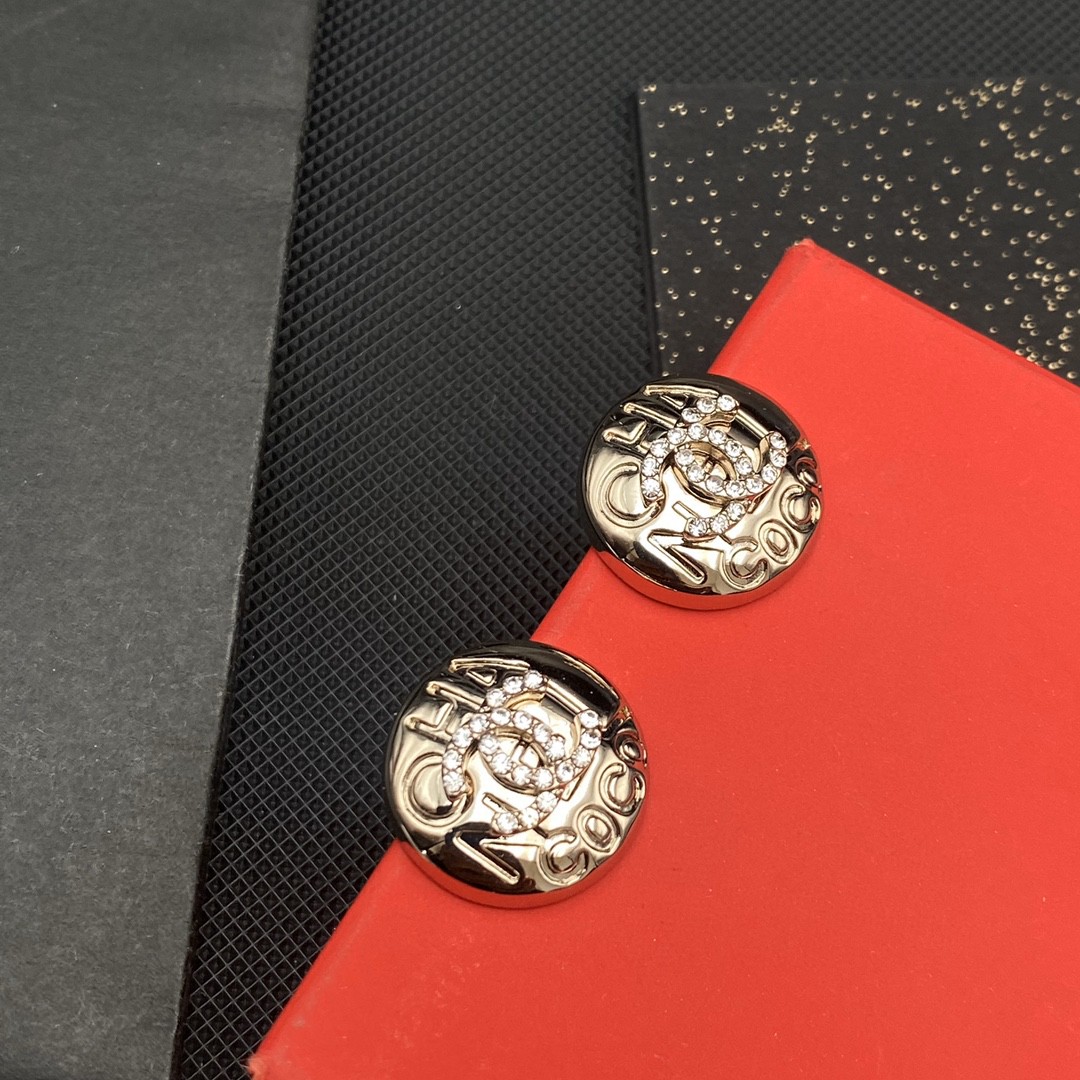 CC Earrings 0014