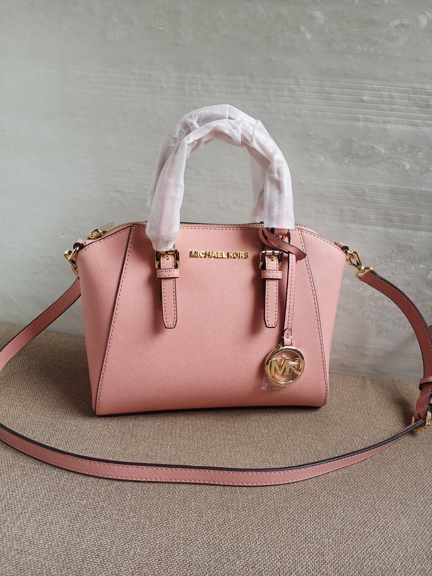 MK new arrival bag size :24.5cm*20.5cm*11cm