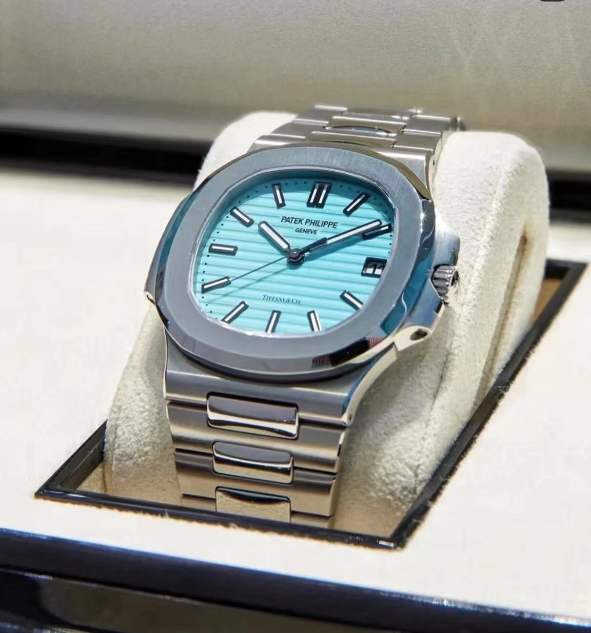 PP 5711/1A-018 watch  Tf& Co