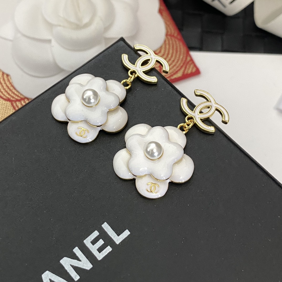 CC Earrings 0026