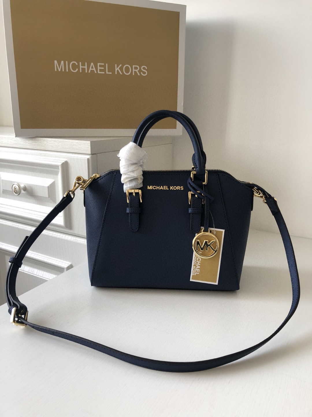 MK new arrival bag size :24.5cm*20.5cm*11cm