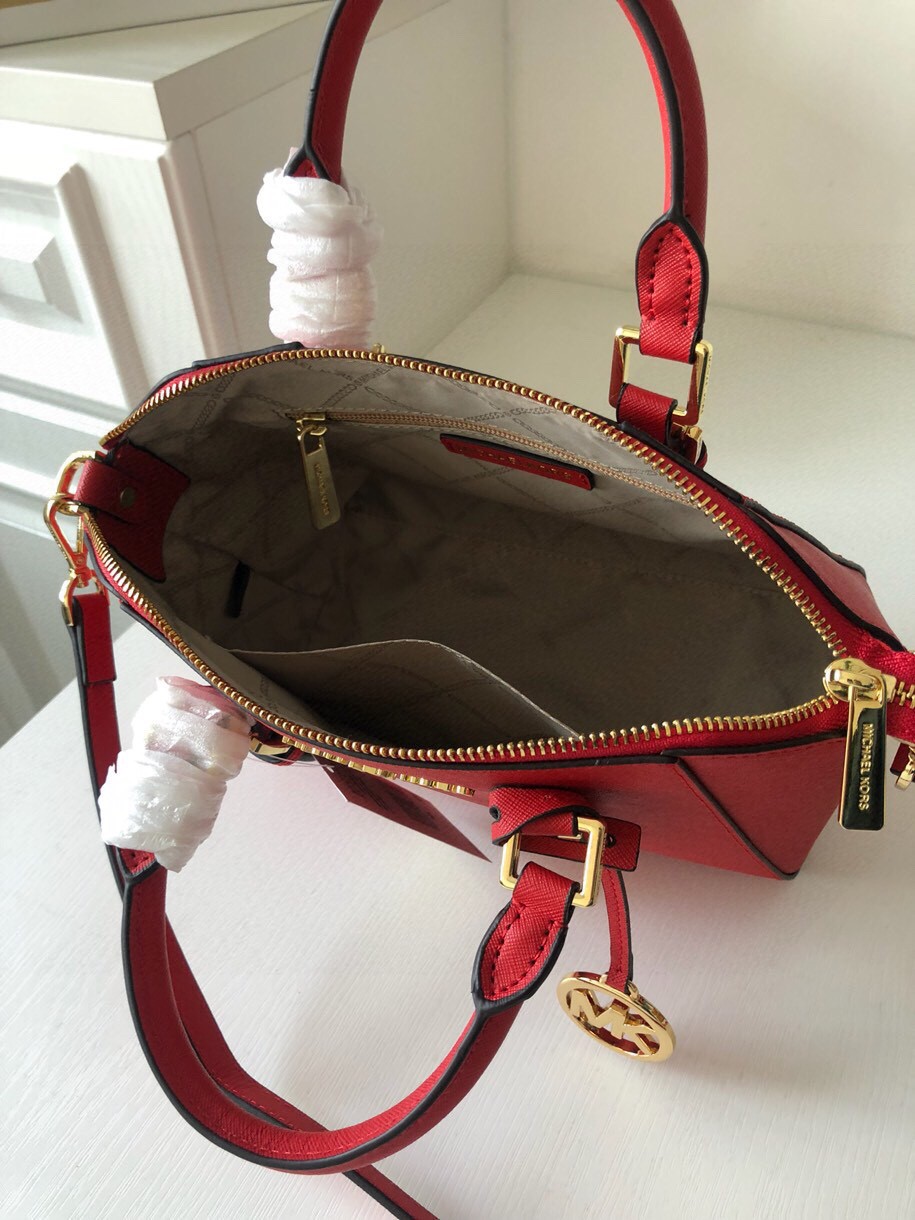 MK new arrival bag size :24.5cm*20.5cm*11cm