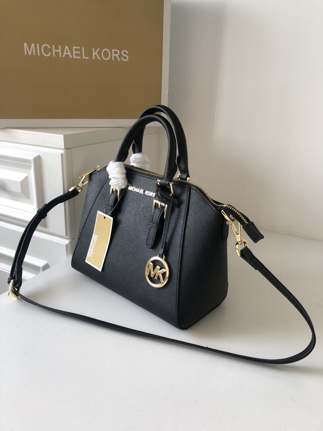 MK new arrival bag size :24.5cm*20.5cm*11cm