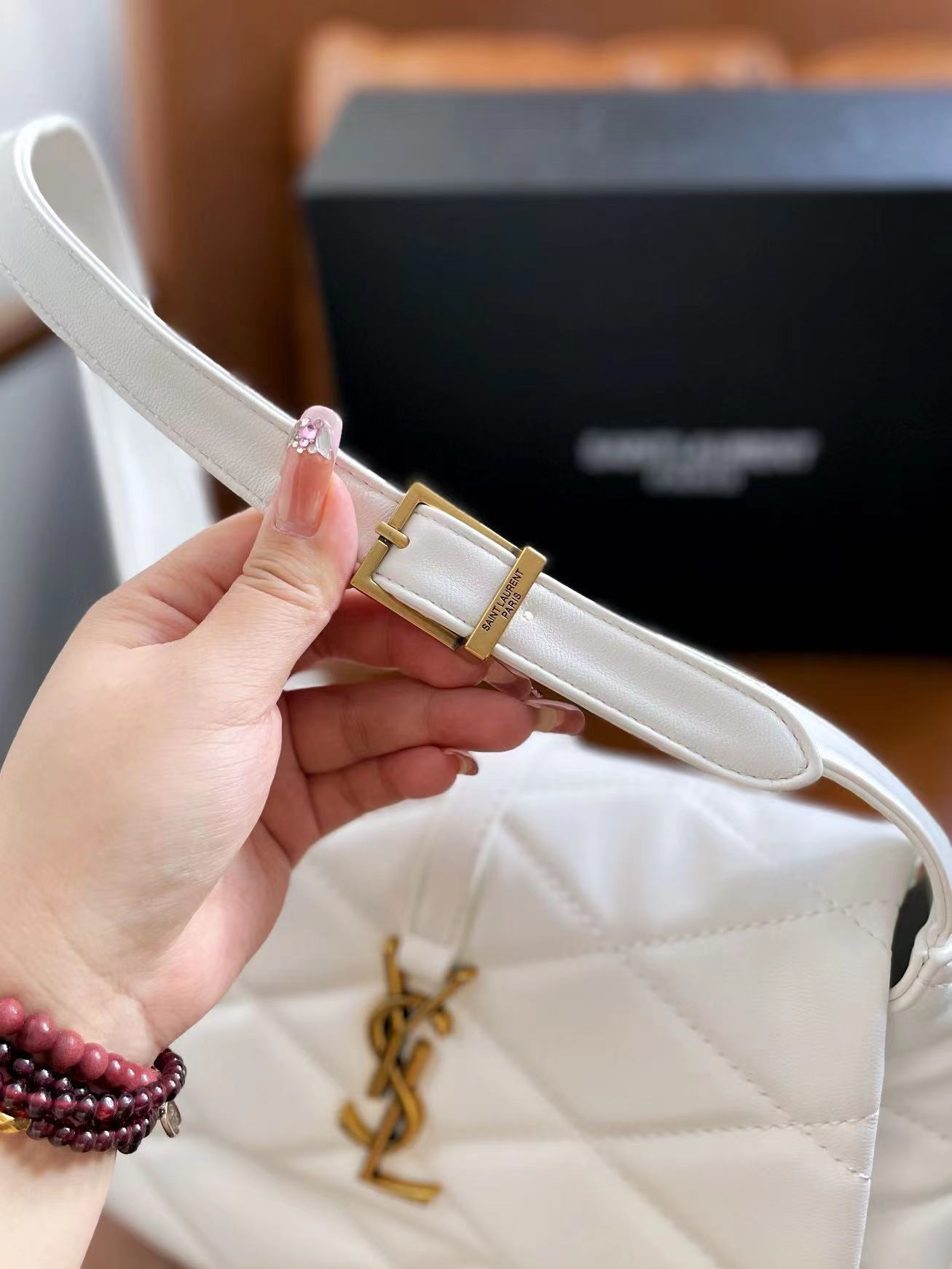 Y Le 57 Hobo Bag in Quilted Lambskin size: 27*20 cm