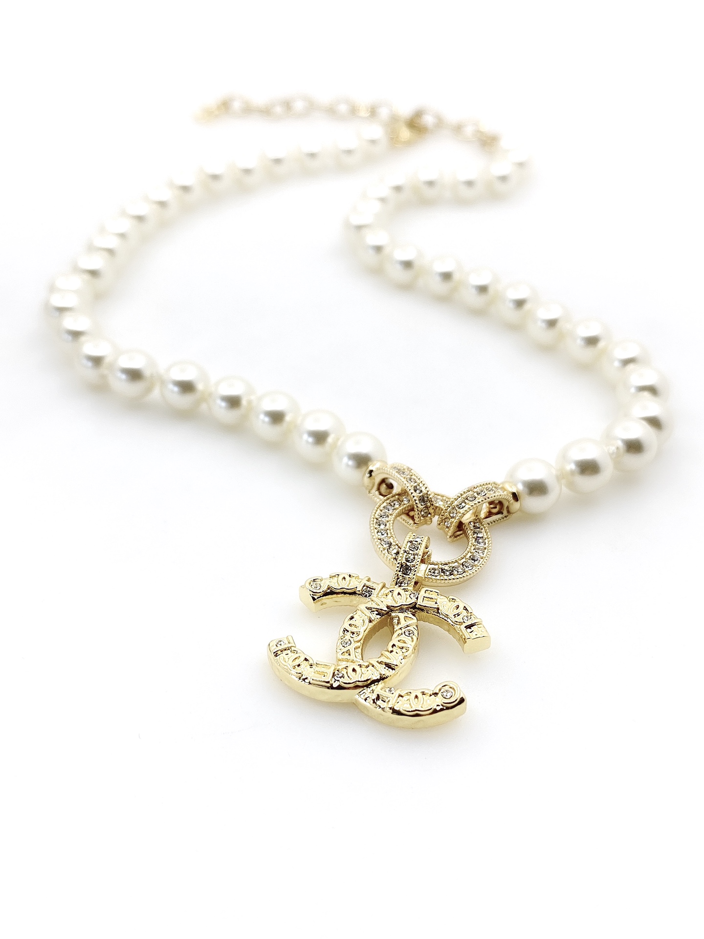 CC Necklace 0025