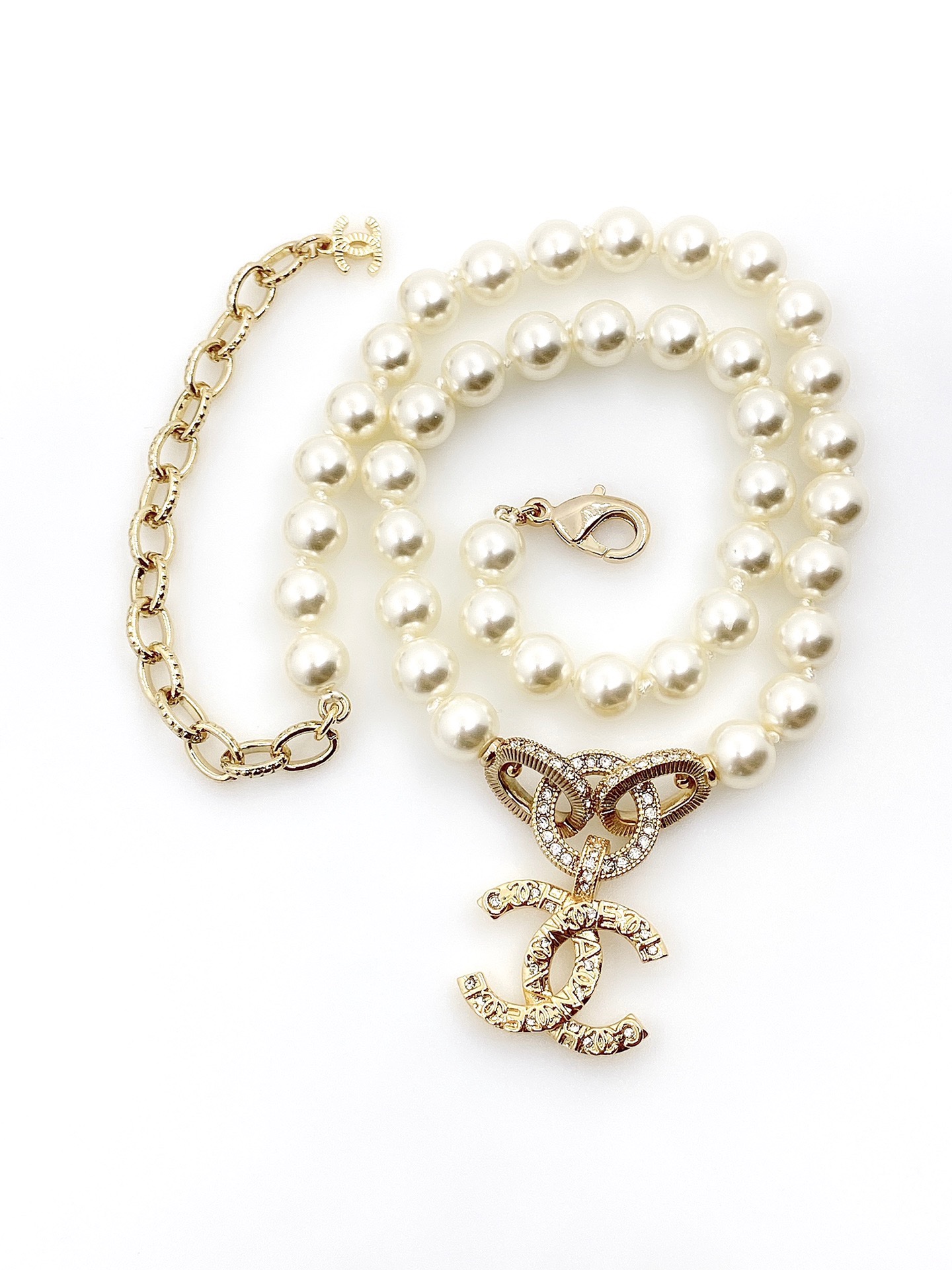 CC Necklace 0025