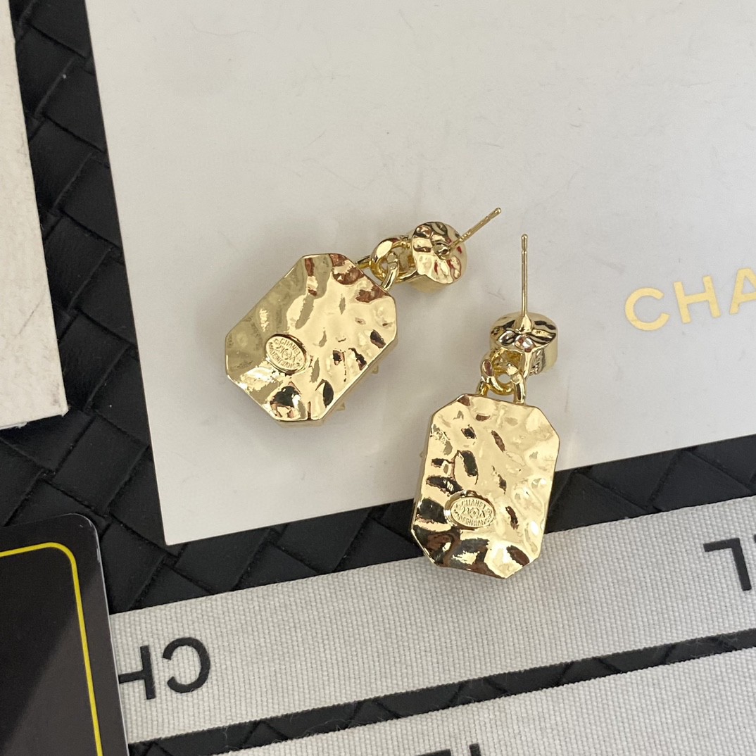 CC Earrings 0002