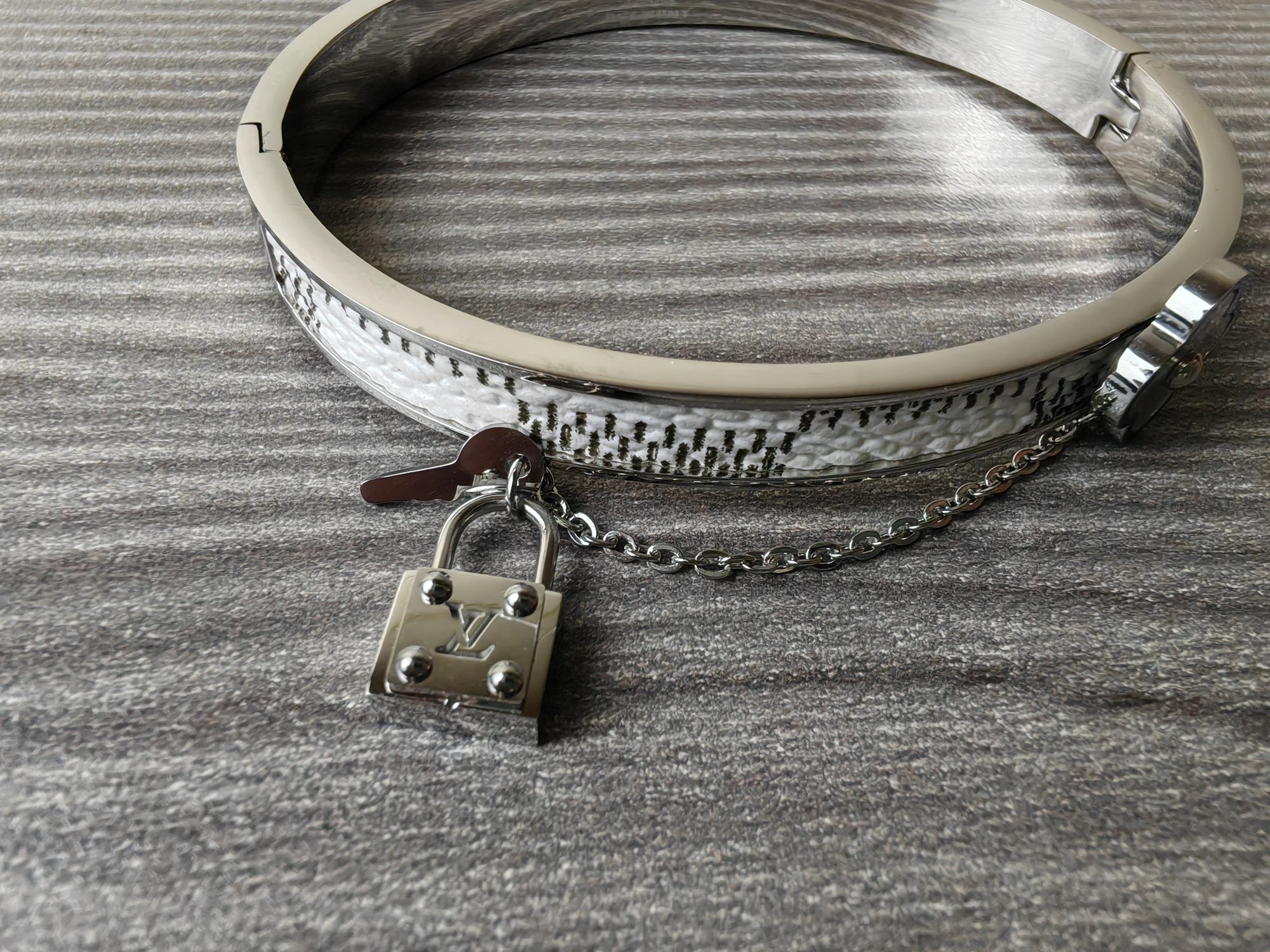 Lv New Arrival Bracelet 0016