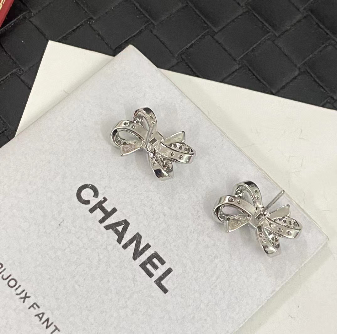 CC Earrings 0015
