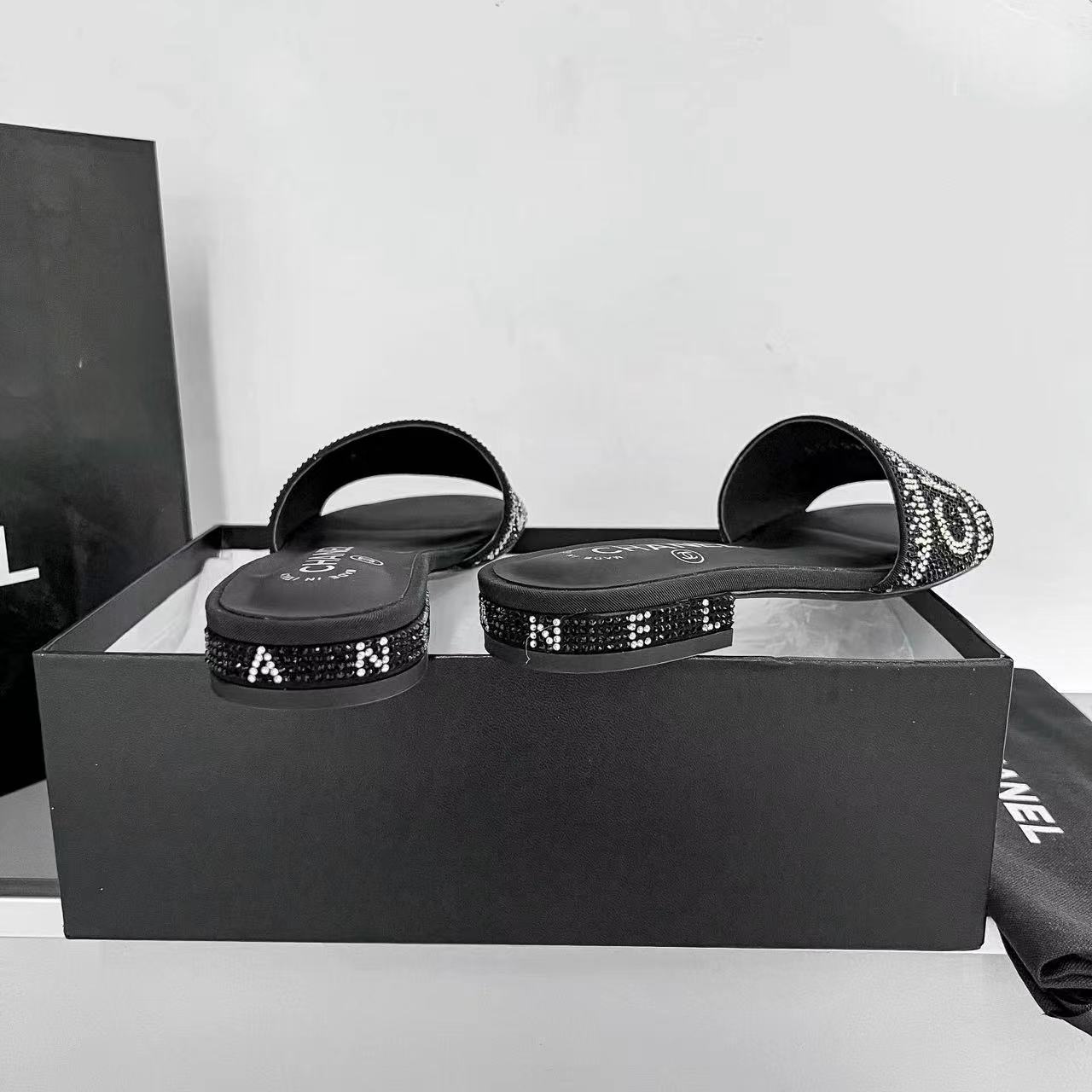 CC new arrival blingbling diamond slippers