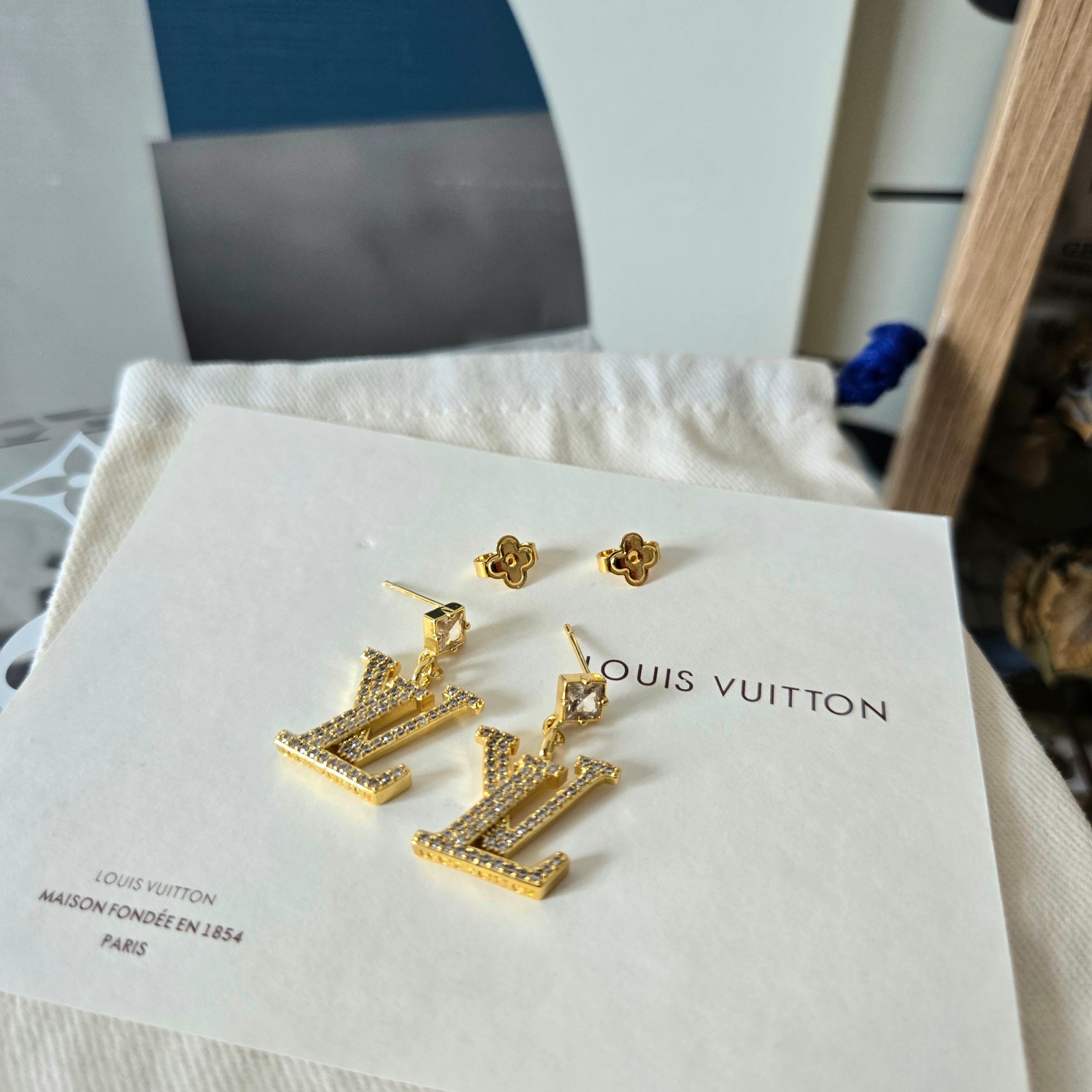 Lv New Arrival Earring 0002