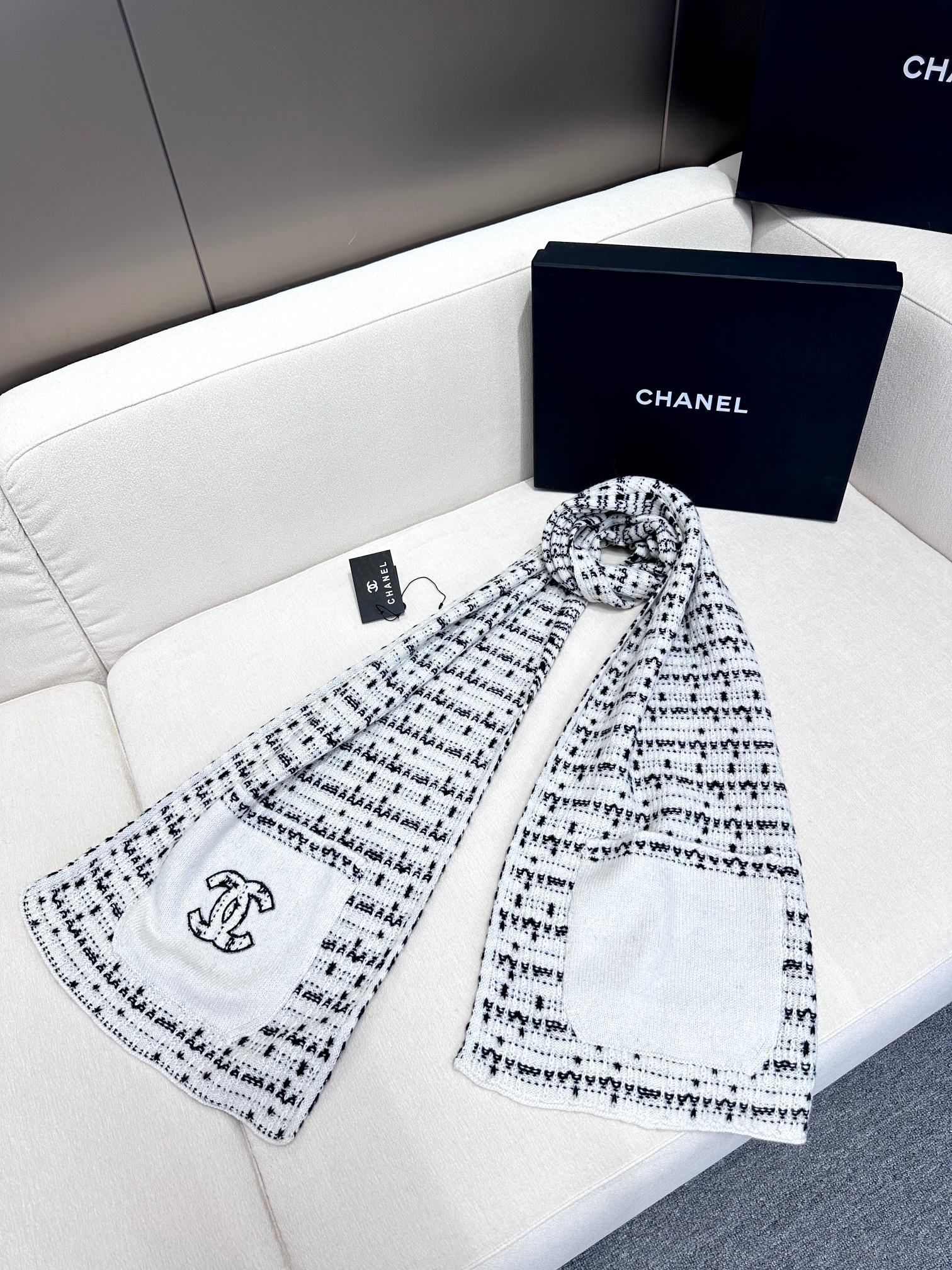 CC Scarf 140*140cm 0042