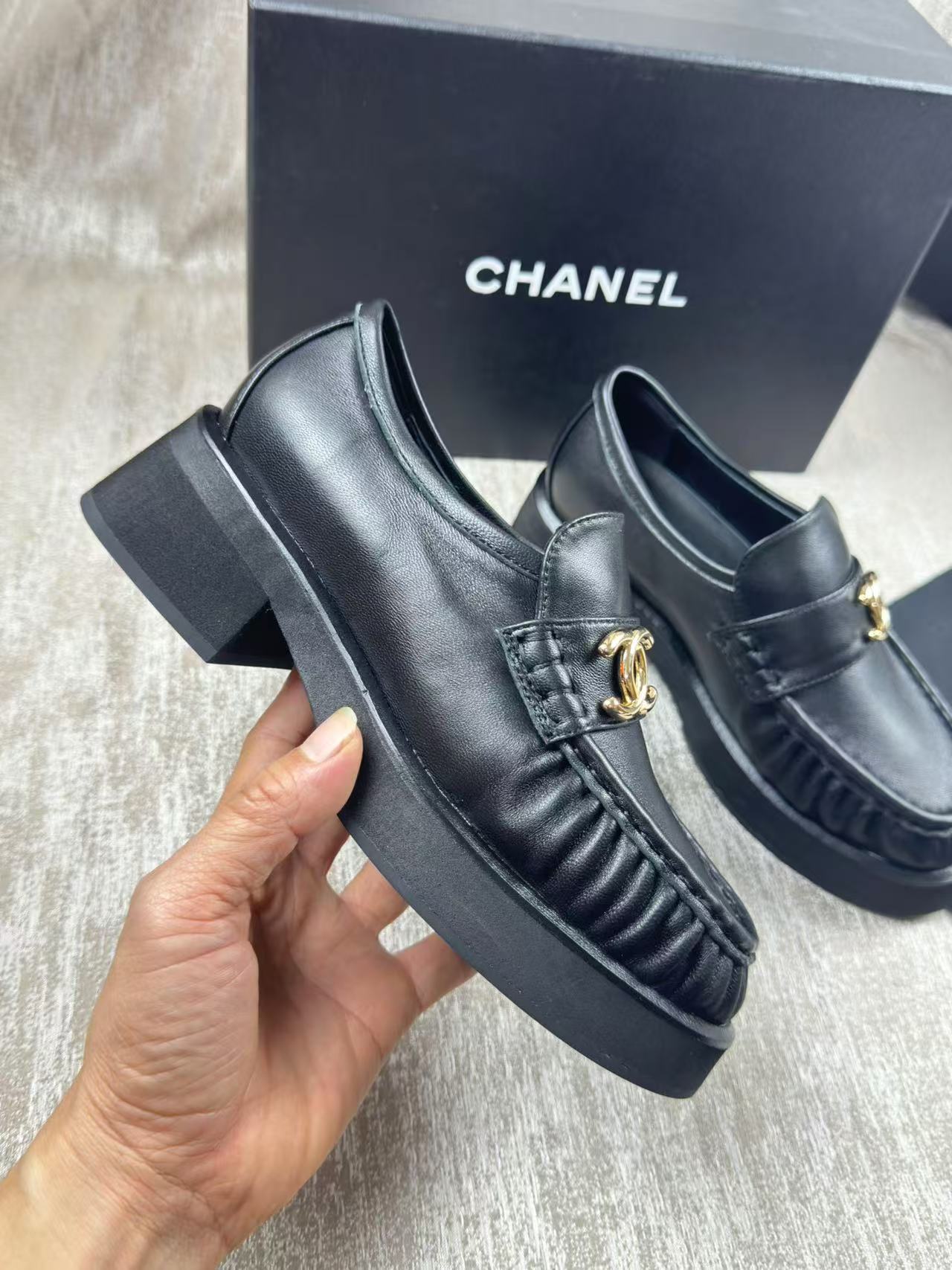 Louis new arrival 24ss women Loafers 005