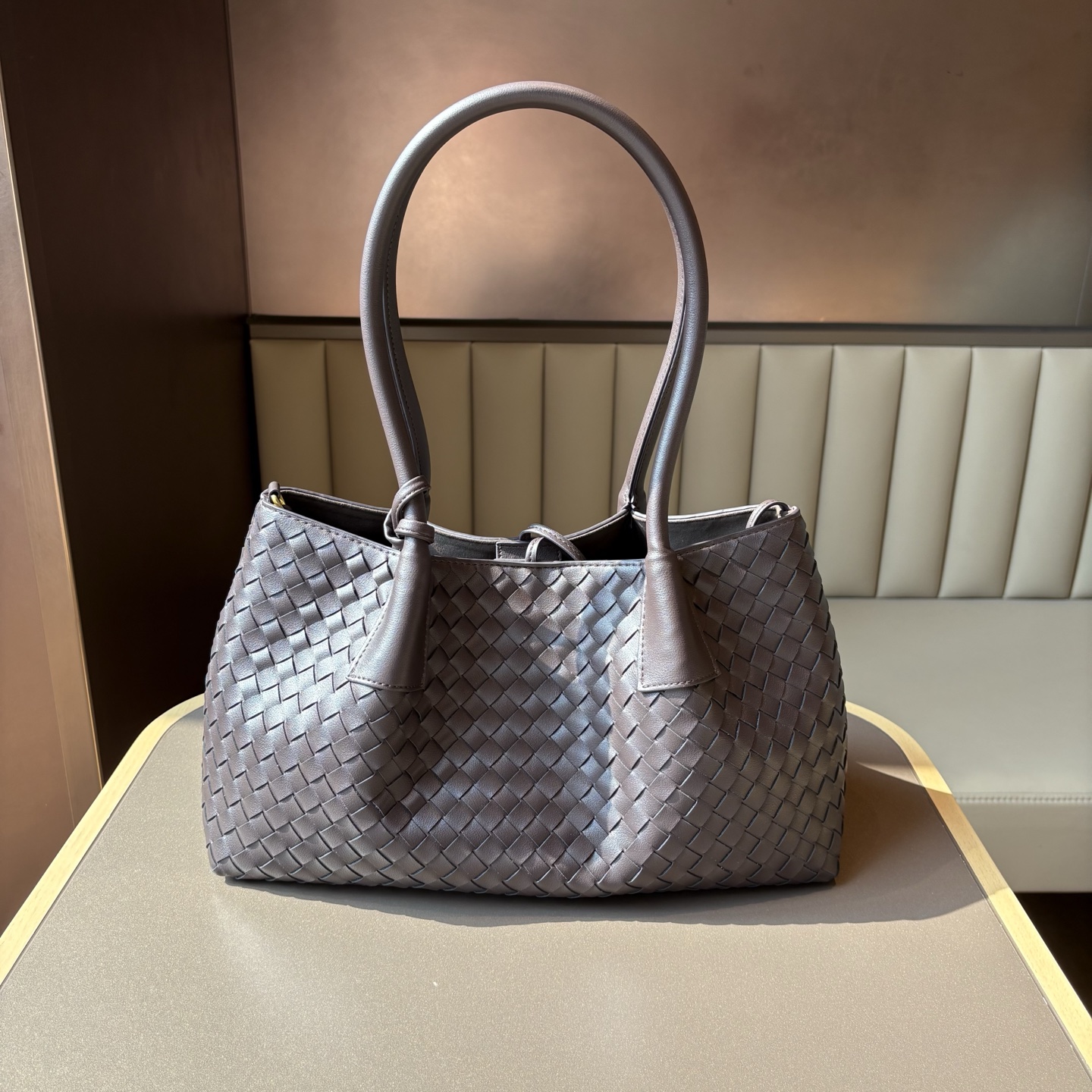 BV Luxury Woven Pinacoteca Handbag 34x20x14cm