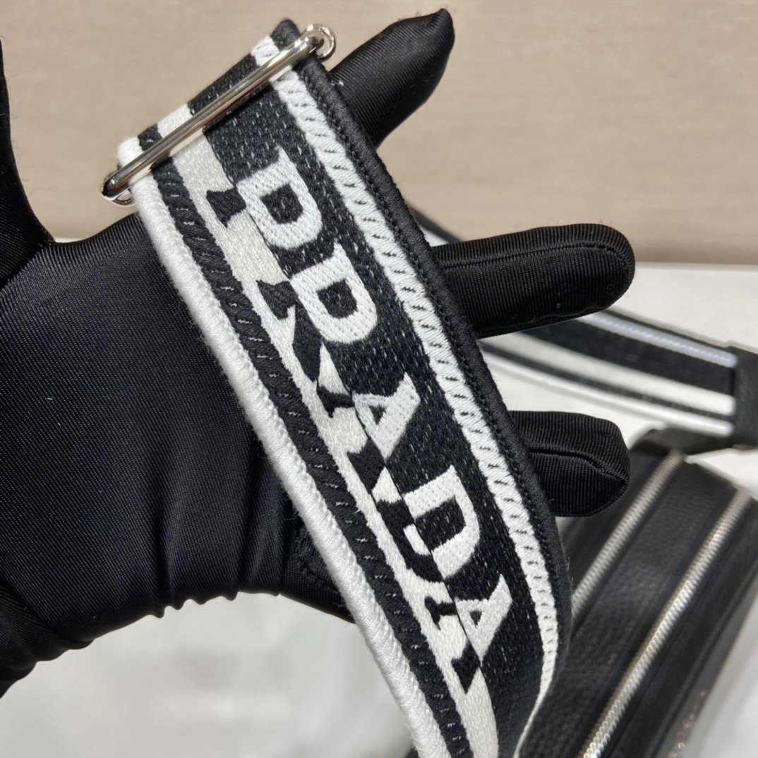 Pra Bag With Shoulder Strap Black For Women, Women's Bags 8.6in/22cm 1BH082_2DKV_F0002_V_3OM