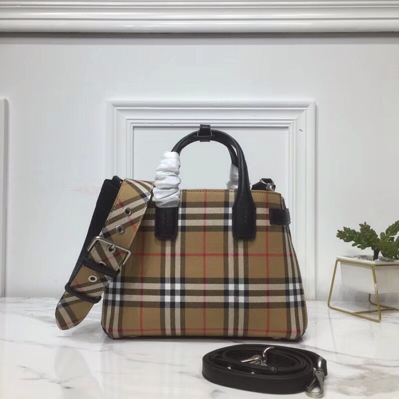 bb Small Banner Vintage Check And Tote Black For Women, Women's Bags 10.5in/26cm