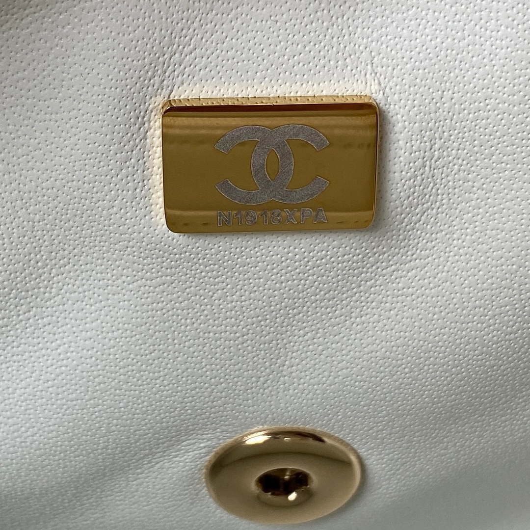 cc 23K AS2431 Mini flap Lambskin bag with top handle Black/white