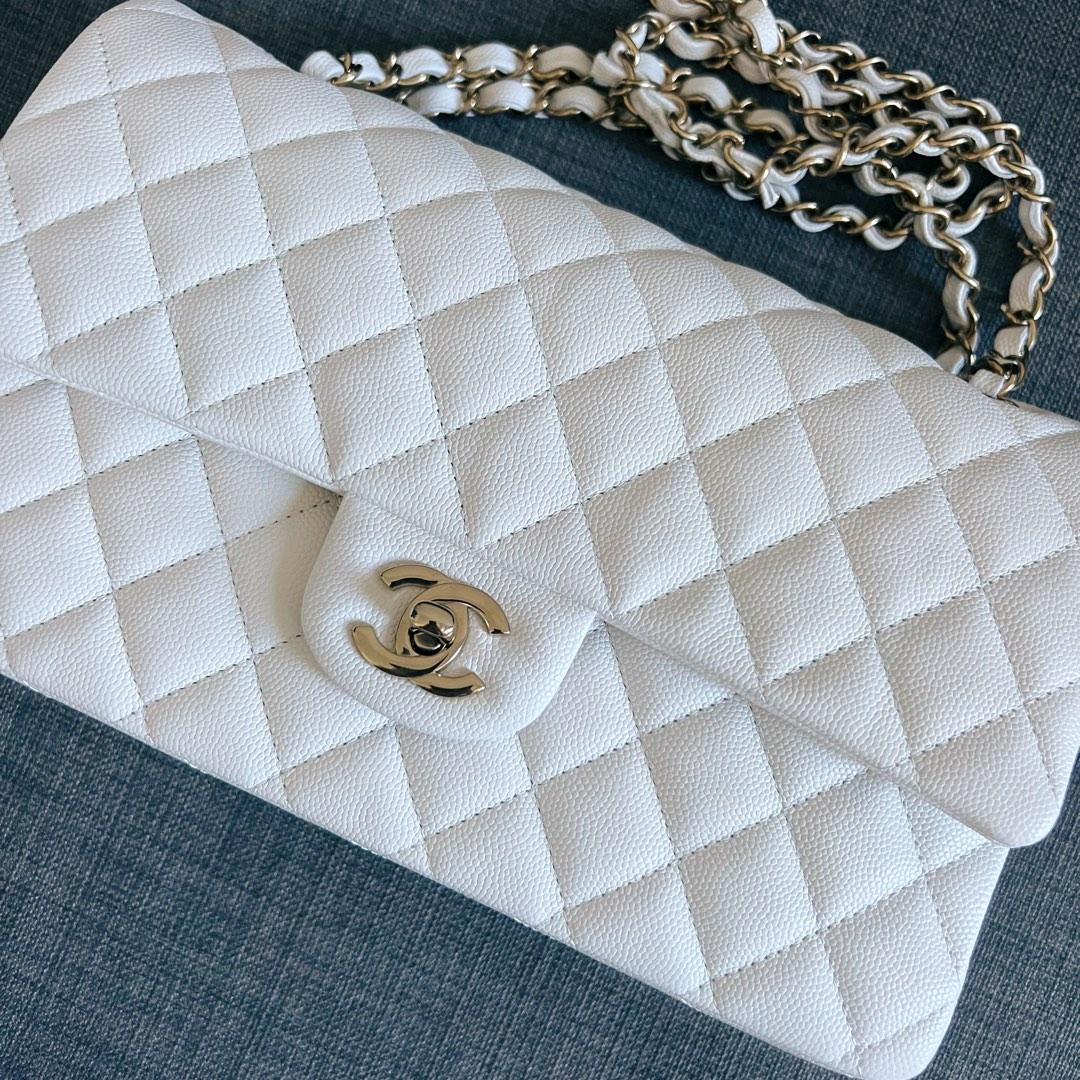 Cc CF 25 white caviar leather silver chain