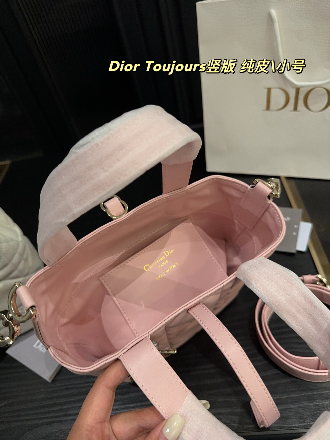 D new arrival Toujours bag size: 17*18cm