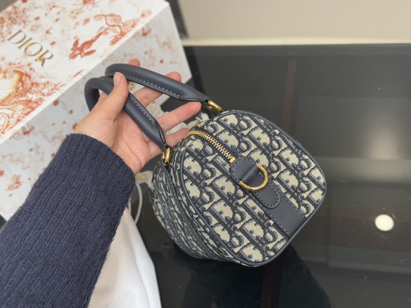 D new arrival Groove bag size: 20 cm